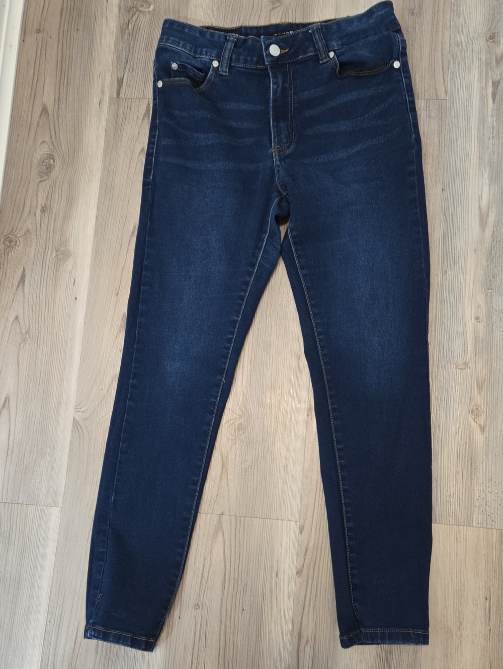 Tahari Midnight Blue Skinny Jeans